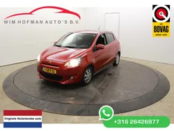 Rood, metallic lak Gebruikt 2015 Mitsubishi Space Star Intense Hatchback | € 6.240 (Eerlijke prijs)