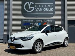 Wit Gebruikt 2017 Renault Clio IV LIMITED Hatchback | € 8.495 (Eerlijke prijs)