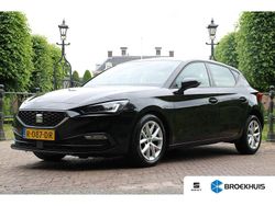 Zwart Gebruikt 2022 Seat Leon ST Reference Stationwagen | € 17.900 (Super prijs)