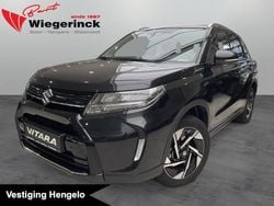 Zwart Gebruikt 2025 Suzuki Vitara Style SUV | € 29.439 (Eerlijke prijs)