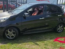 Zwart Gebruikt 2013 Kia Picanto Hatchback | € 3.950 (Eerlijke prijs)