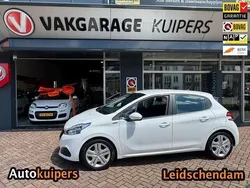 Wit Gebruikt 2019 Peugeot 208 Signature Sky Hatchback | € 10.950 (Iets duurder)