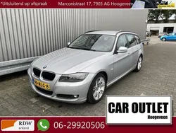 Grijs, metallic lak Gebruikt 2010 BMW 318 Stationwagen | € 5.750 (Eerlijke prijs)