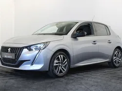 Grijs Gebruikt 2023 Peugeot 208 Allure Hatchback | € 15.999 (Goede deal)