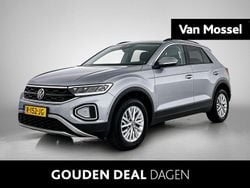 Grijs Gebruikt 2022 VW T-Roc Life SUV | € 25.900 (Goede deal)