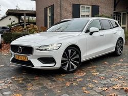 Wit Gebruikt 2020 Volvo V60 Momentum Stationwagen | € 26.888 (Goede deal)