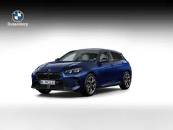 Blauw, metallic lak Nieuw 2025 BMW 120 Comfort Edition Hatchback | € 58.027 (Duur)