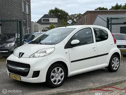Wit Gebruikt 2011 Peugeot 107 Hatchback | € 3.750 (Eerlijke prijs)