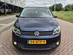 Blauw Gebruikt 2010 VW Touran Highline MPV | € 5.750 (Eerlijke prijs)