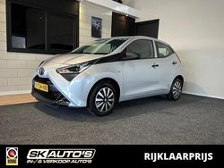 Grijs Gebruikt 2019 Toyota Aygo Hatchback | € 8.995 (Eerlijke prijs)