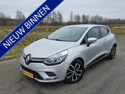 Grijs Gebruikt 2016 Renault Clio IV Zen Hatchback | € 8.750 (Eerlijke prijs)