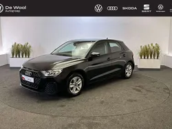 Zwart, metallic lak Gebruikt 2023 Audi A1 Sportback Proline Hatchback | € 23.395 (Eerlijke prijs)