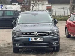 Gebruikt 2020 VW Tiguan LOUNGE SUV | € 32.000 (Iets duurder)