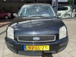 Zwart Gebruikt 2003 Ford Fusion MPV | € 1.395 (Eerlijke prijs)