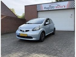 Blauw Gebruikt 2006 Toyota Aygo Hatchback | € 1.885 (Eerlijke prijs)