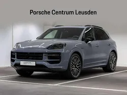 Arctic grijs Gebruikt 2024 Porsche Cayenne S E-Hybrid SUV | € 126.900 (Eerlijke prijs)