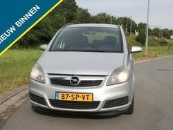 Grijs Gebruikt 2006 Opel Zafira Enjoy MPV | € 999 (Goede deal)