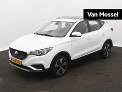 Wit Gebruikt 2020 MG ZS Luxury Sedan | € 15.495 (Eerlijke prijs)