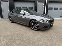 Grijs, metallic lak Gebruikt 2016 BMW 330 M Sport Sedan | € 15.950 (Goede deal)