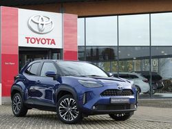 Blauw Gebruikt 2021 Toyota Yaris Hybrid Executive SUV | € 27.499 (Eerlijke prijs)