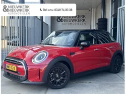 Rood Gebruikt 2023 Mini Cooper Essential Hatchback | € 25.999 (Eerlijke prijs)