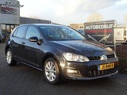 Zwart Gebruikt 2015 VW Golf VII Trendline Hatchback | € 7.350 (Goede deal)