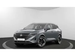 Pearl black (zwart parelmoer) Nieuw 2024 Nissan Qashqai N-Connecta SUV | € 44.946 (Duur)