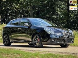 Zwart Gebruikt 2015 Alfa Romeo Giulietta Sprint Hatchback | € 14.899 (Eerlijke prijs)