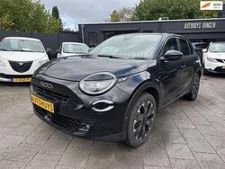 Zwart Gebruikt 2024 Fiat 600 La Prima SUV | € 27.900 (Eerlijke prijs)