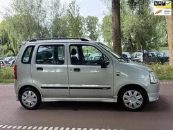Grijs Gebruikt 2002 Suzuki Wagon R Hatchback | € 1.699 (Eerlijke prijs)