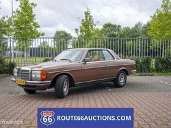 Zwart Gebruikt 1979 Mercedes 280 | € 5.500