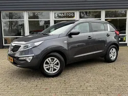 Grijs, metallic lak Gebruikt 2014 Kia Sportage SUV | € 11.975 (Eerlijke prijs)