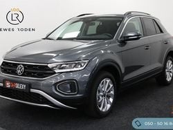 Grijs Gebruikt 2025 VW T-Roc Edition SUV | € 35.950 (Eerlijke prijs)