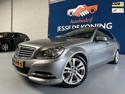 Grijs, metallic lak Gebruikt 2011 Mercedes C180 Avantgarde Sedan | € 8.950 (Eerlijke prijs)