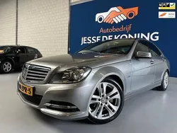 Grijs, metallic lak Gebruikt 2011 Mercedes C180 Avantgarde Sedan | € 9.250 (Eerlijke prijs)