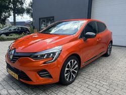 Oranje Gebruikt 2022 Renault Clio V Hatchback | € 18.500 (Goede deal)