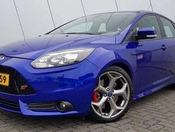 Blauw Gebruikt 2014 Ford Focus ST Hatchback | € 15.000 (Iets duurder)