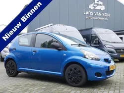 Blauw Gebruikt 2011 Toyota Aygo Cool Hatchback | € 2.250 (Eerlijke prijs)