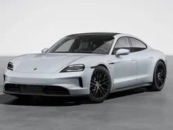 Ijsgrijs metallic Gebruikt 2024 Porsche Taycan Sedan | € 114.950