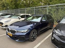 Blauw Gebruikt 2022 BMW 530e M Sport Stationwagen | € 36.945 (Eerlijke prijs)
