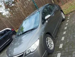 Brons Gebruikt 2007 Honda Civic Sedan | € 2.500 (Eerlijke prijs)
