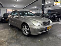 Grijs Gebruikt 2002 Mercedes C200 Elegance Sedan | € 2.250 (Goede deal)