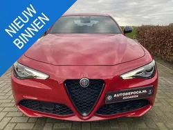 Rood Gebruikt 2018 Alfa Romeo Giulia Veloce Sedan | € 27.950 (Super prijs)