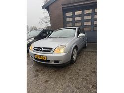 Grijs Gebruikt 2002 Opel Vectra Comfort Sedan | € 999 (Goede deal)