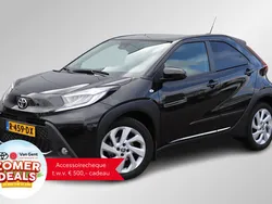 Zwart Gebruikt 2022 Toyota Aygo Hatchback | € 20.999 (Eerlijke prijs)