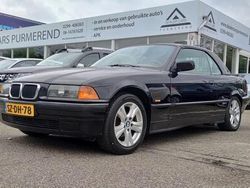 Zwart Gebruikt 1998 BMW 318 Executive Cabriolet | € 7.250