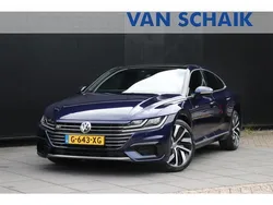 Blauw Gebruikt 2019 VW Arteon Business Hatchback | € 25.999 (Eerlijke prijs)