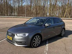 Grijs Gebruikt 2015 Audi A3 Hatchback | € 14.950