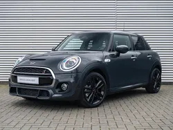 Grijs Gebruikt 2020 Mini Cooper S Hatchback | € 28.350 (Eerlijke prijs)