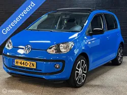 Blauw Gebruikt 2014 VW up! high up! Hatchback | € 7.300 (Eerlijke prijs)